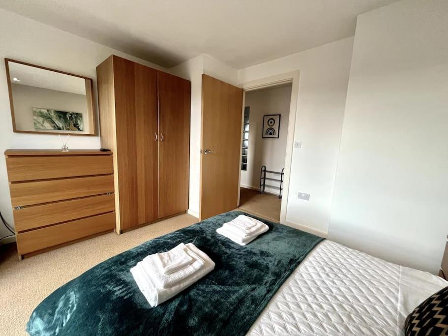 Beachfront Bliss With Spectacular Views Llanelli Esterno foto